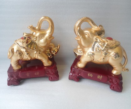 Voi vàng kim, đế gỗ- Cát tường nạp tài E288